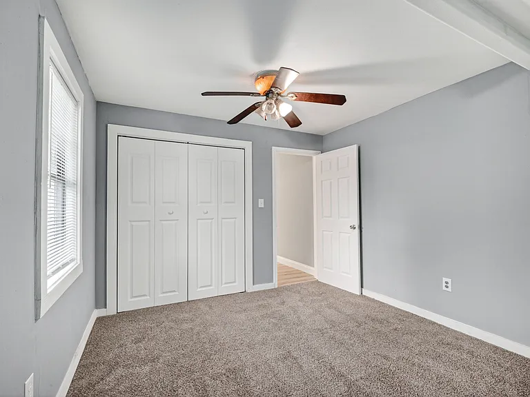 502 Azalea Dr — Photo 8