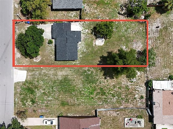 2nd image of 910 N RUTH AVENUE
