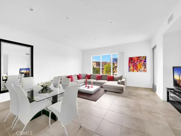 21 Gramercy Unit 304, Irvine, CA 92612