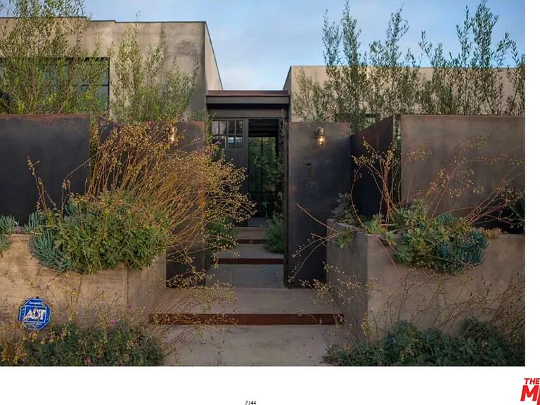 1214 Palms Blvd — Photo 1
