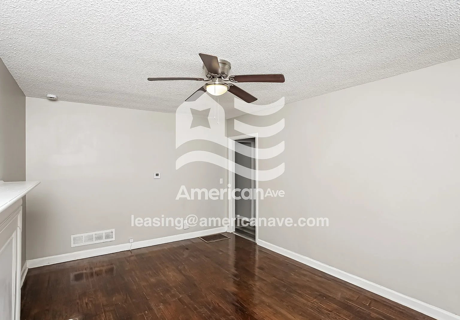 3 bed, 1.0 bath, 1162 sqft, $1,693 — Photo 4
