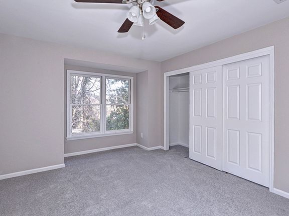 5th image of 302 Patriot Ln APT F