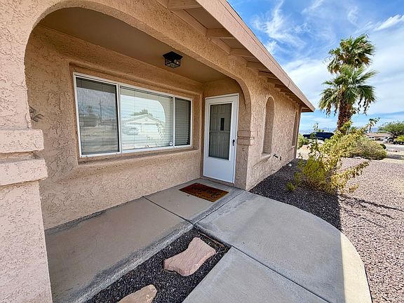 3rd image of 3880 Lighthouse Dr
