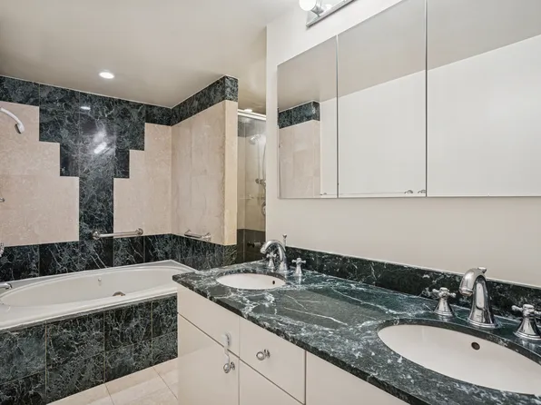 43 West 61st Street image 9 of 19