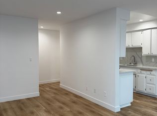 1223 S Bundy Dr APT 204, Los Angeles, CA 90025
