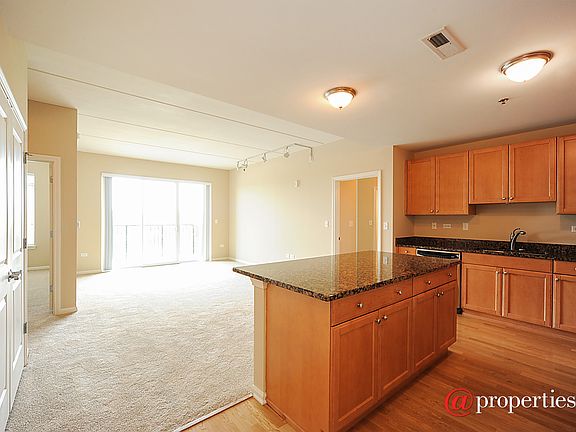 Kitchen / Living Room