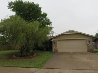 602 Rosehaven Dr, Altus, OK 73521