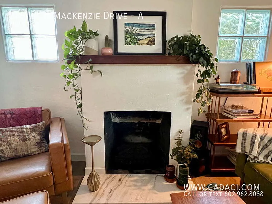 Available Now - Woodlea Melrose Historic District 2 bed 1 bath SFH with detached 2 car garage — Photo 4