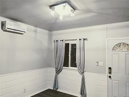 3rd image of 11958 Hatteras St