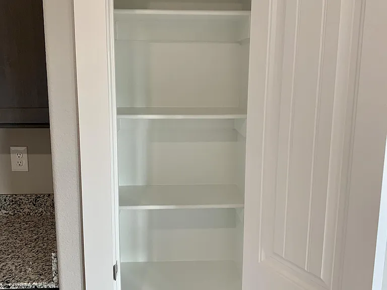 430 & 432 Rineel Ave #430 — Photo 9