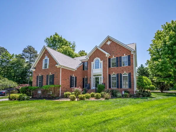 6307 Culbreth Ct, Moseley, VA 23120