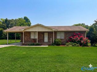 138 Lynn Dr, New Hope, AL 35760