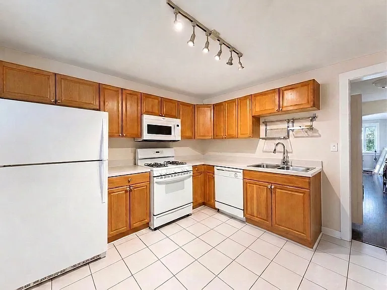 1458 W Olive Ave #2 — Photo 25