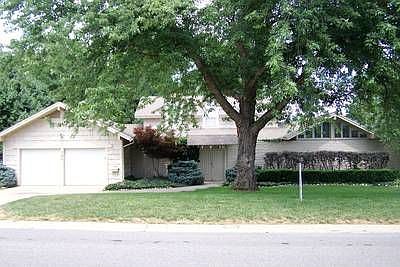 1st image of 706 W 112th St
