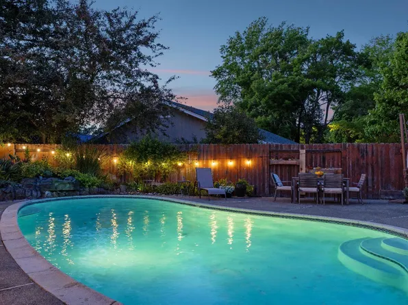 2409 Canin Court, Santa Rosa, CA 95405