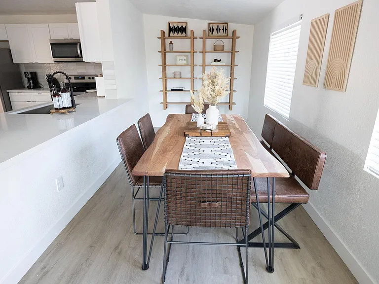 249 S Monterey St — Photo 5