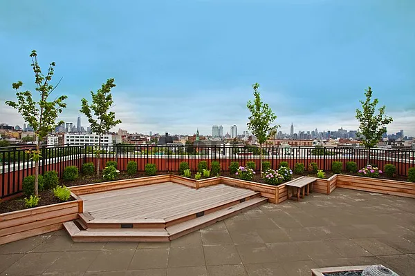 Rented by Bold New York | media 74