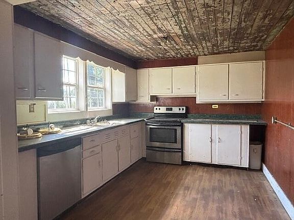 5th image of 123 Grove St