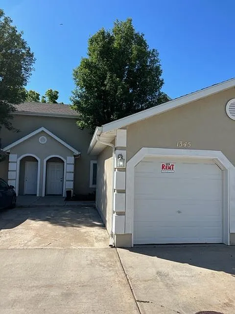 2 bed, 1.5 bath, 1156 sqft, $1,500 — Photo 1