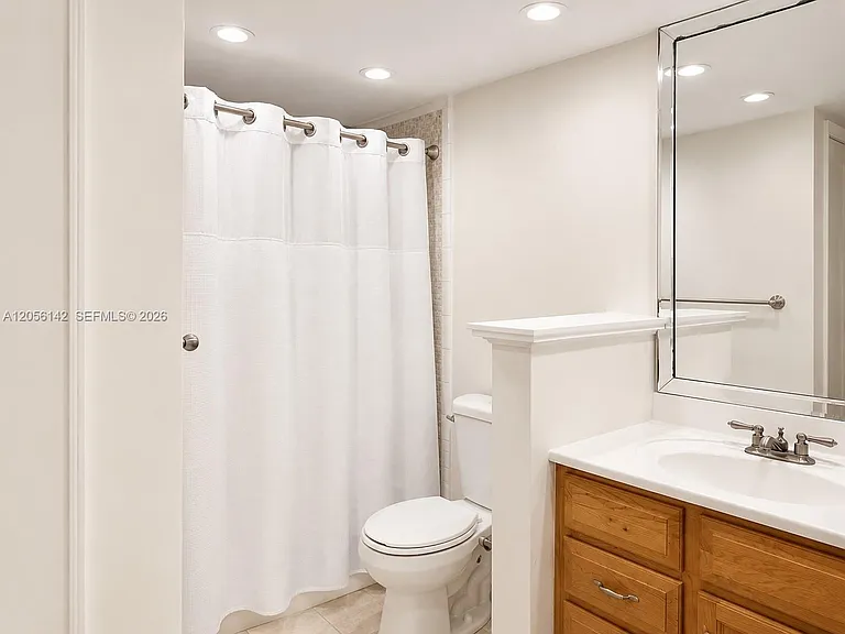 1607 NE 105th St #3-7 — Photo 22