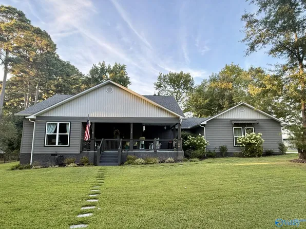 660 Northgate Dr NW, Arab, AL 35016