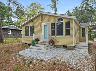 60 Wareham Lake Shore Dr, East Wareham, MA 02538