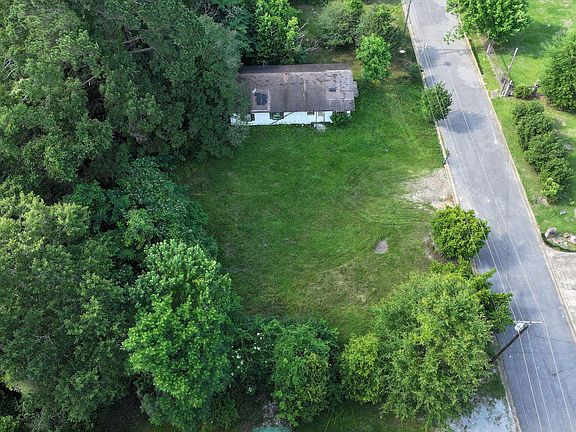 3rd image of 234 Church St
