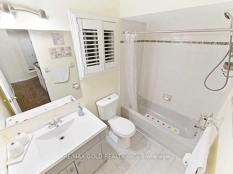 3848 Periwinkle Cres — Photo 17