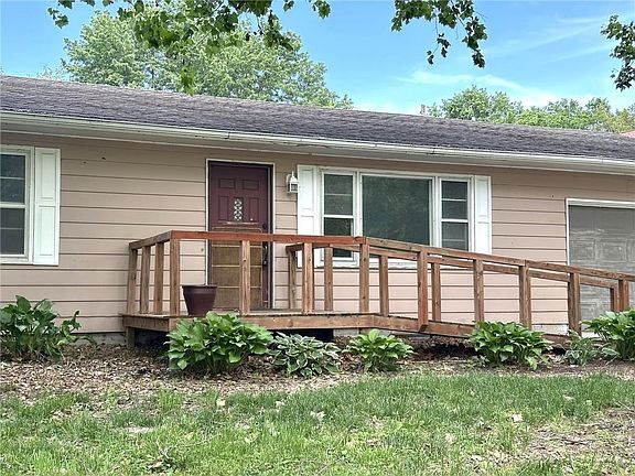 4th image of 1618 E Glenn Dr
