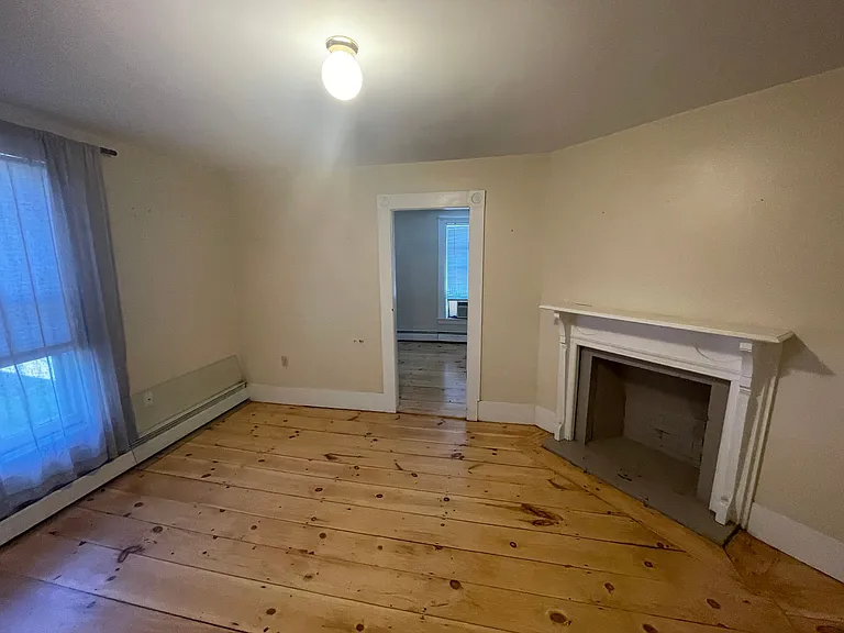 16-18 Cushing St #16-1 — Photo 8