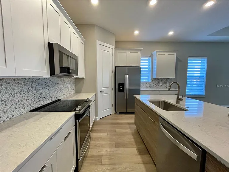6958 Bridgman St — Photo 5