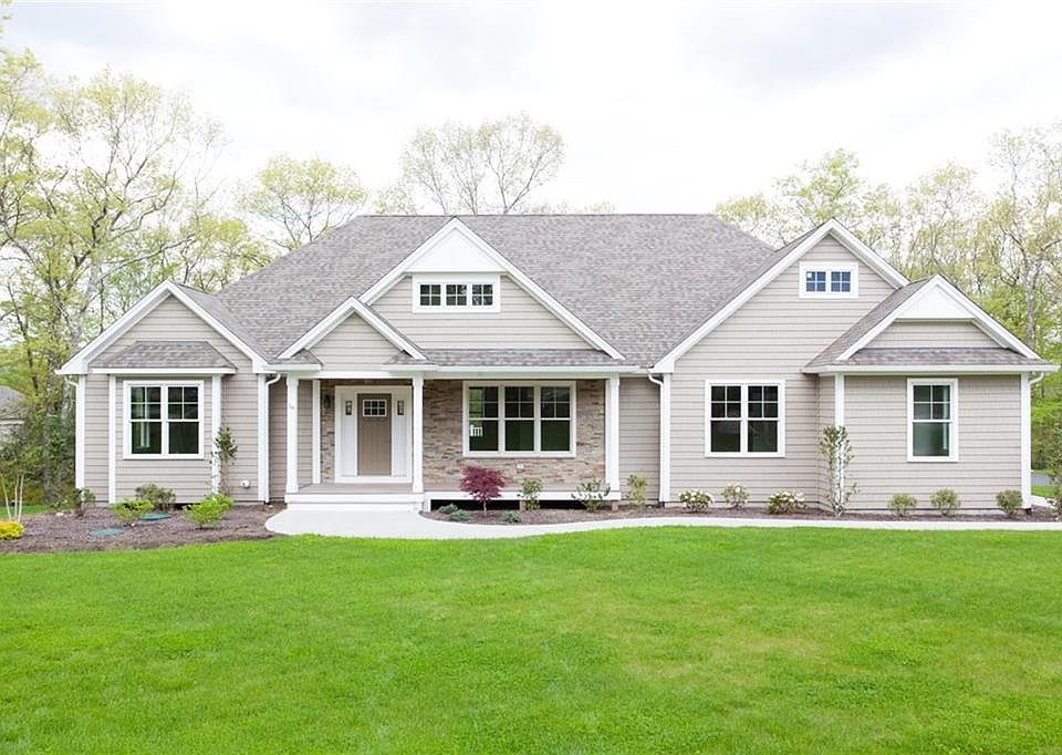 1st image of 16 Buck Hollow Dr