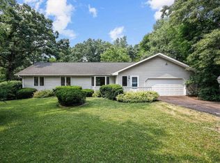 4772 Schneider Dr, Fitchburg, WI