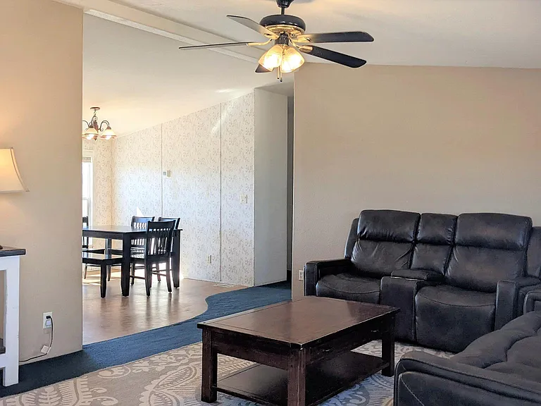 2845 W Miller Dr — Photo 4
