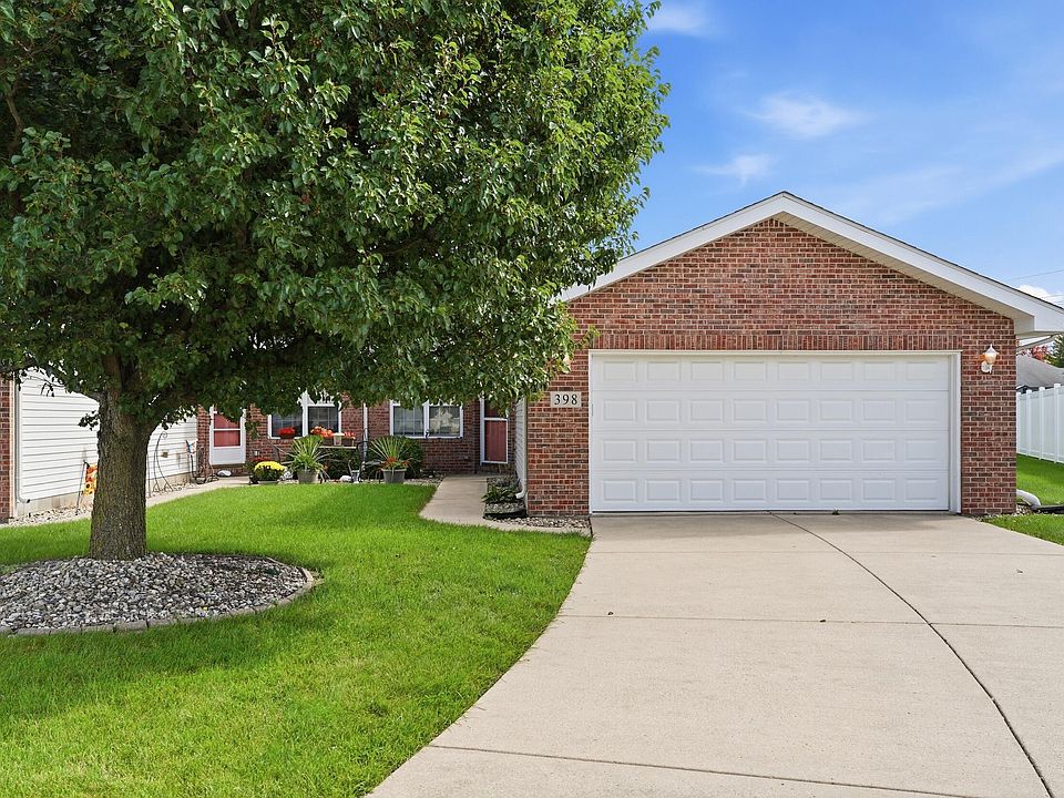 1st image of 398 Golden Oak Dr