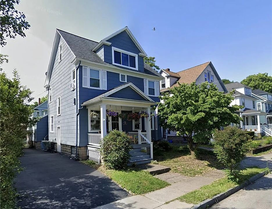 1st image of 493 Benton St