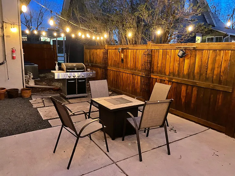 340 E Oak St #2 — Photo 3