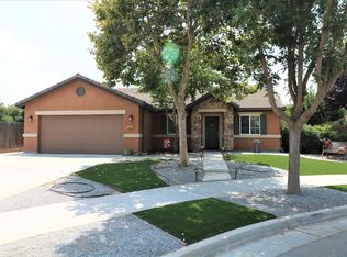 4929 W Nellis Ct, Visalia, CA 93277