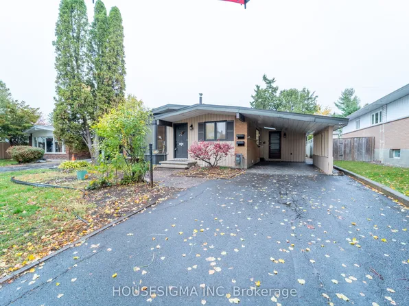 2335 Harding Rd, Ottawa, ON K1G 3B7