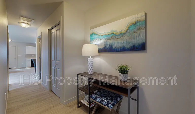 2513 E Helena St #A — Photo 10