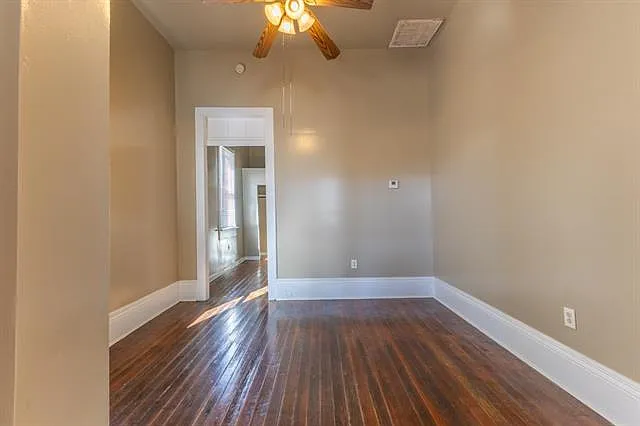 2429 Freret St — Photo 4