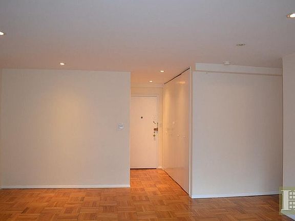 4th image of 1523 2nd Ave #6H