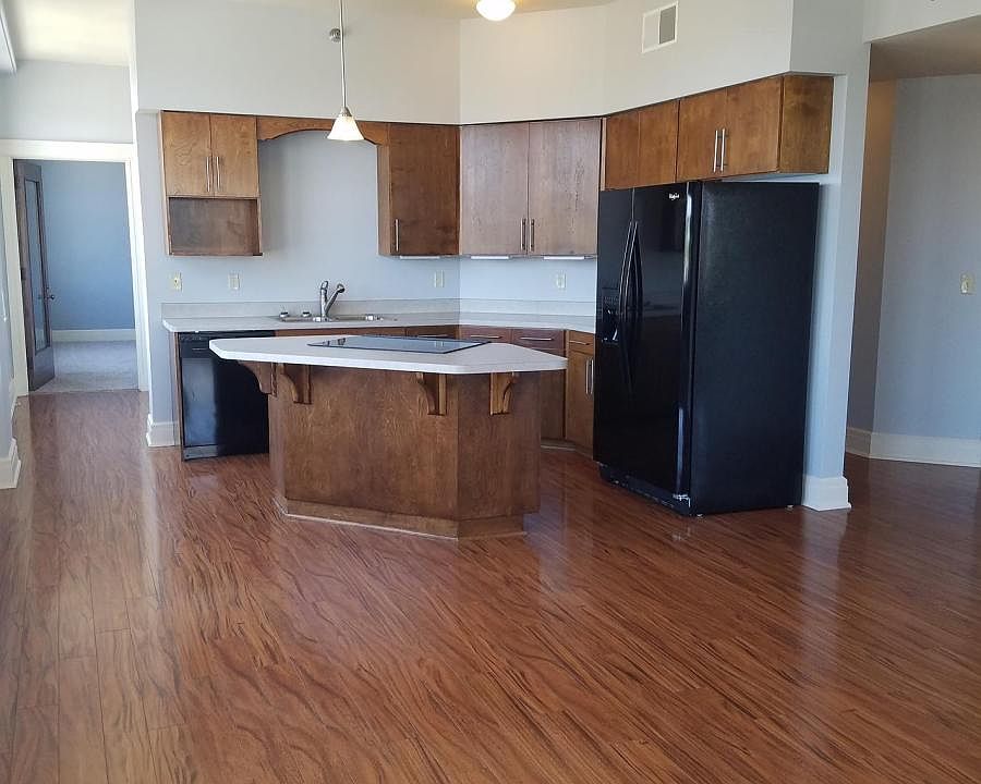 1st image of 101 S Main Ave APT 704