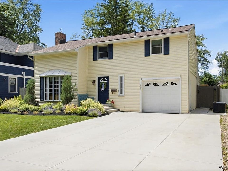1st image of 229 Roycroft Blvd