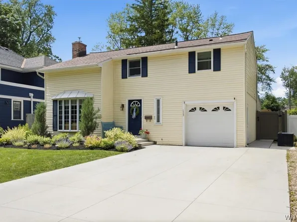 229 Roycroft Blvd, Amherst, NY 14226