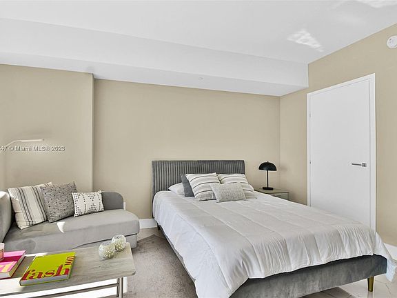 3rd image of 1300 Brickell Bay Dr APT 1806