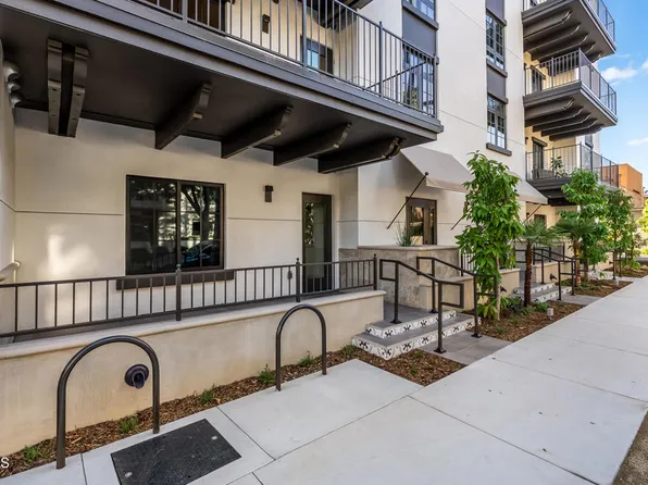 139 S Oak Knoll Ave #103, Pasadena, CA 91101