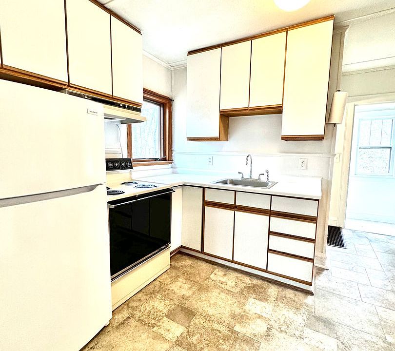 2921 Piedmont Ave, Duluth, MN 55811 Zillow