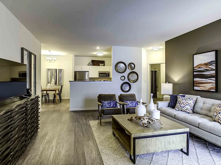 Highland Ridge — Photo 1