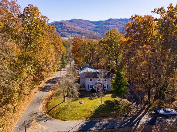 4th image of 901 Beech Dr